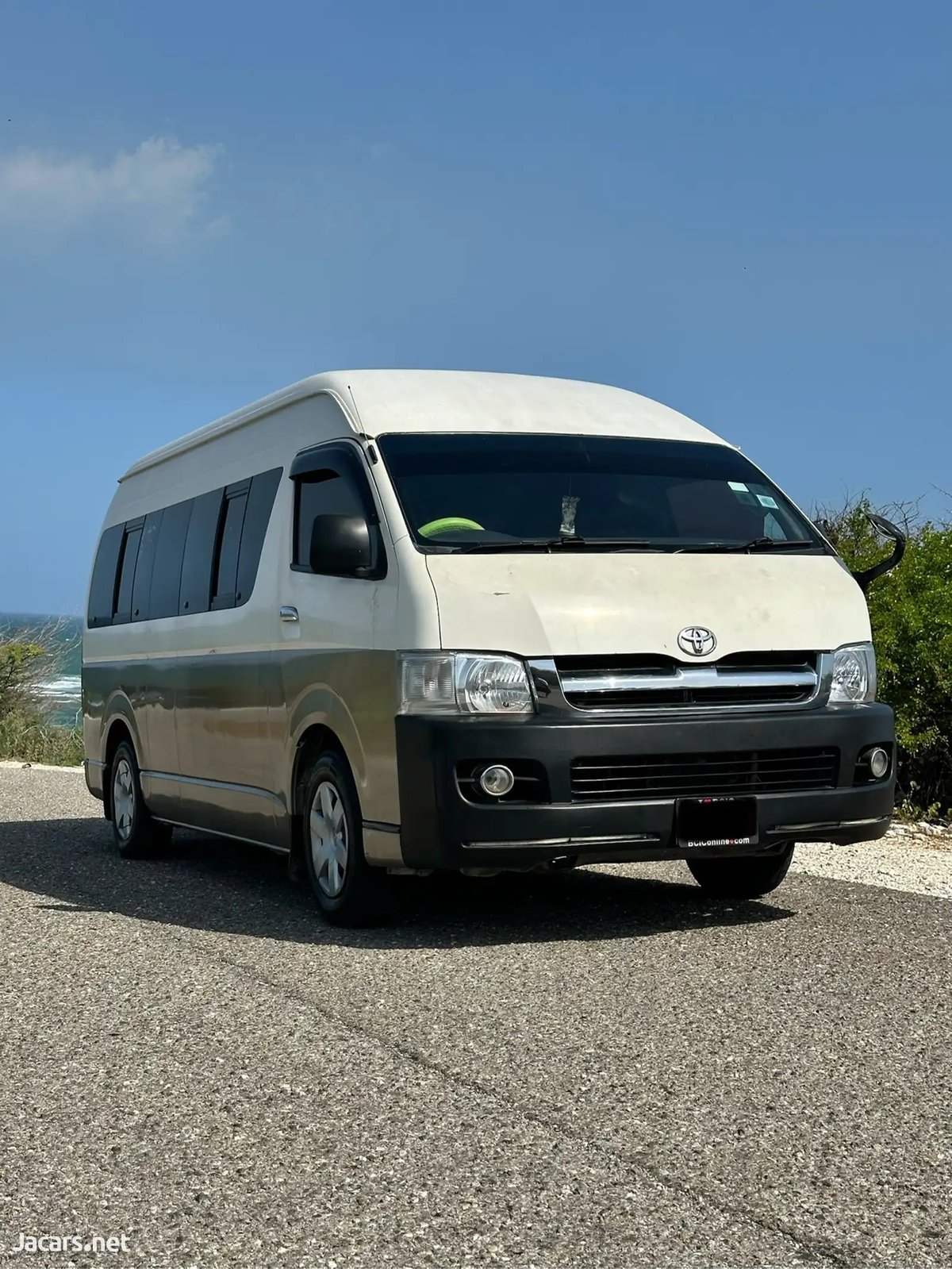 TOYOTA hiace