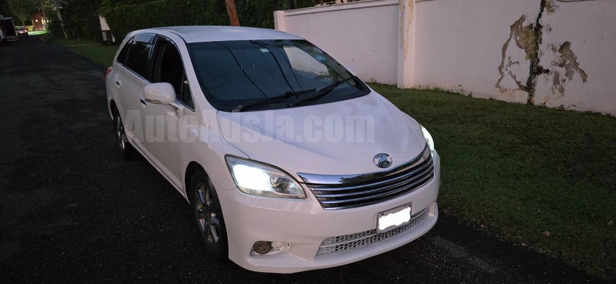 2013 TOYOTA MARKX ZIO