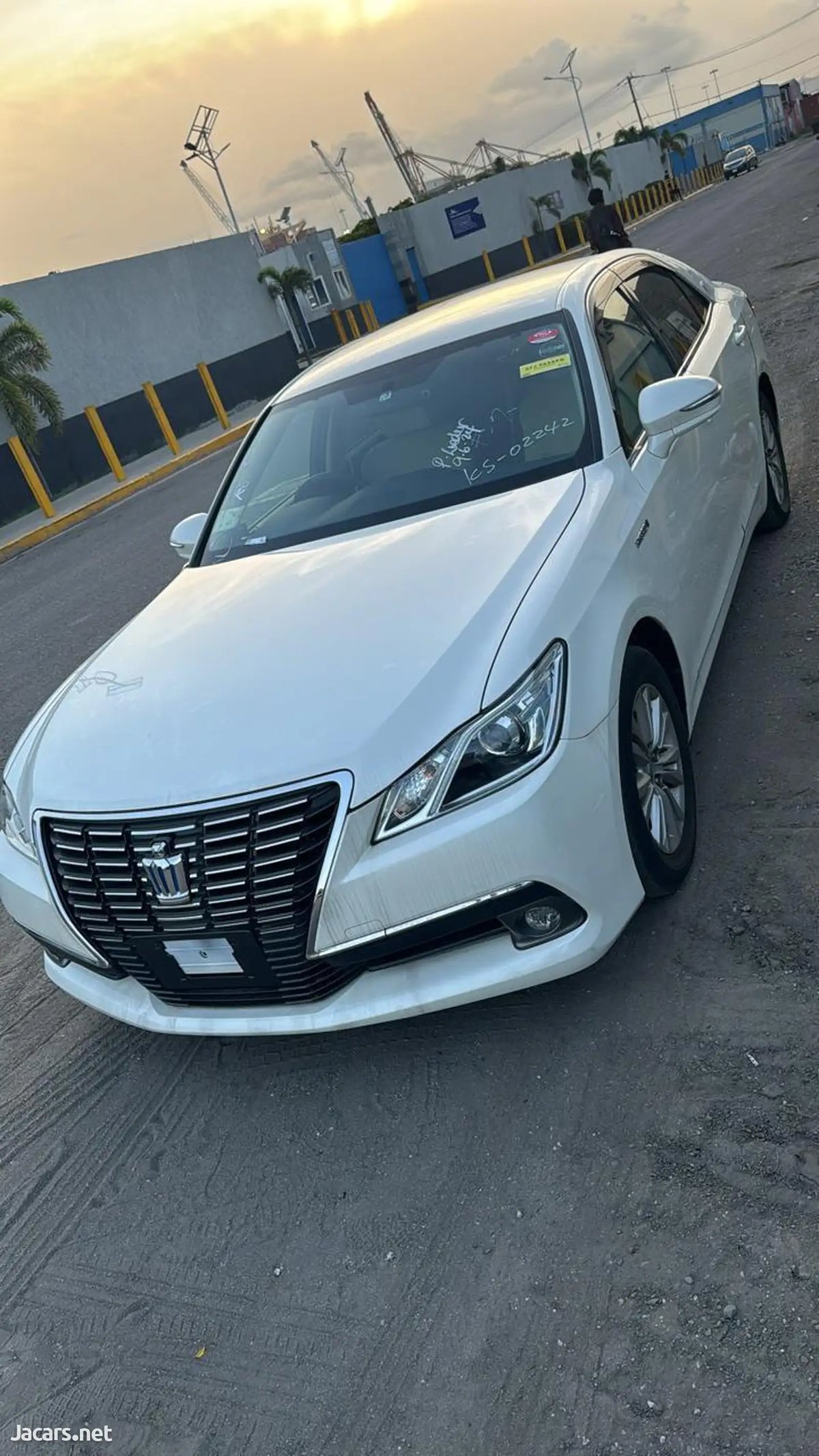 2015 TOYOTA Crown