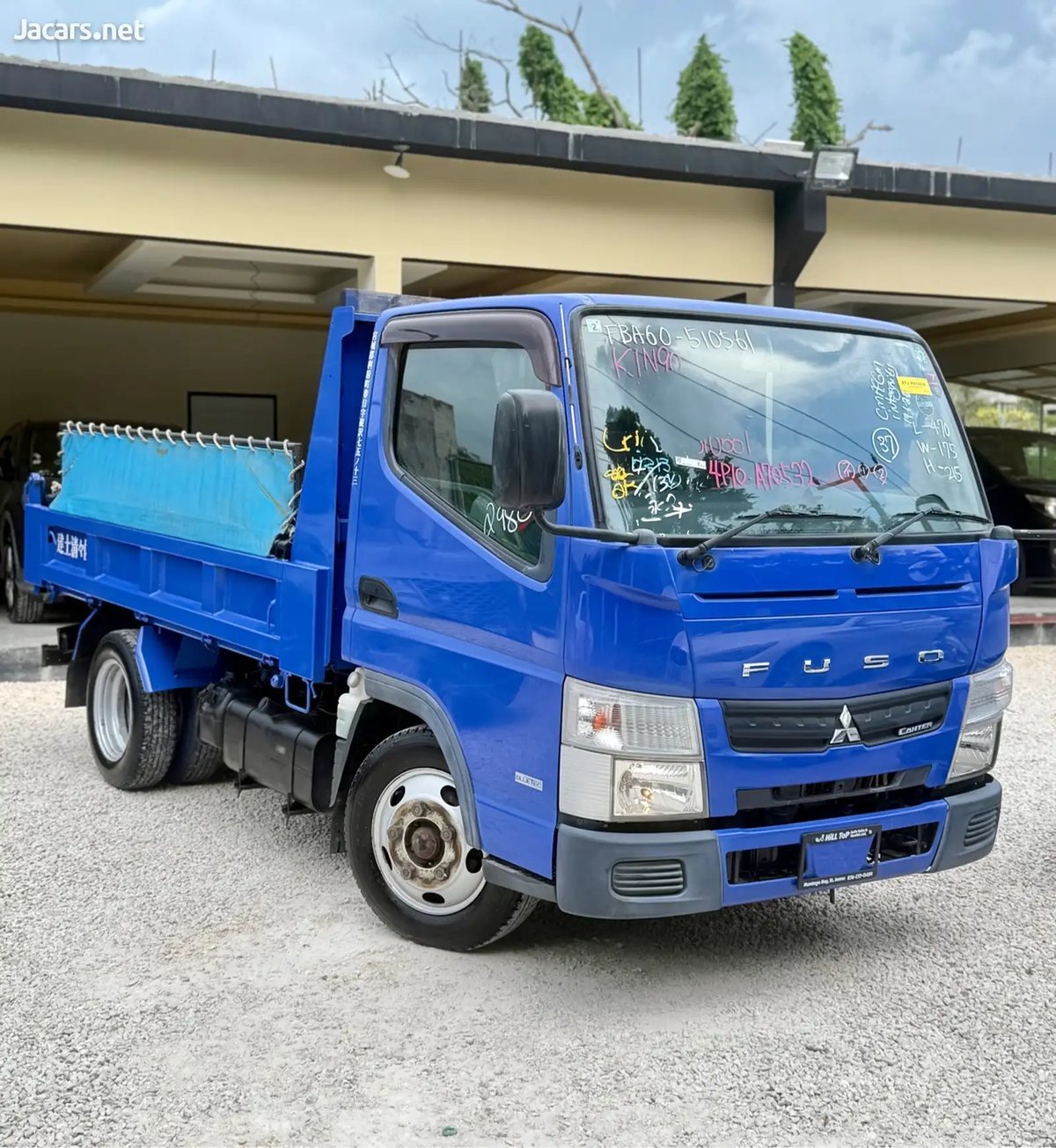 2013 MITSUBISHI Canter