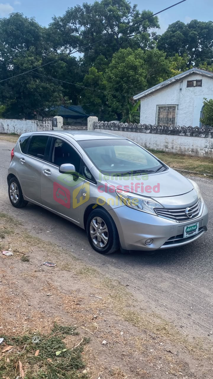 2014 NISSAN Note