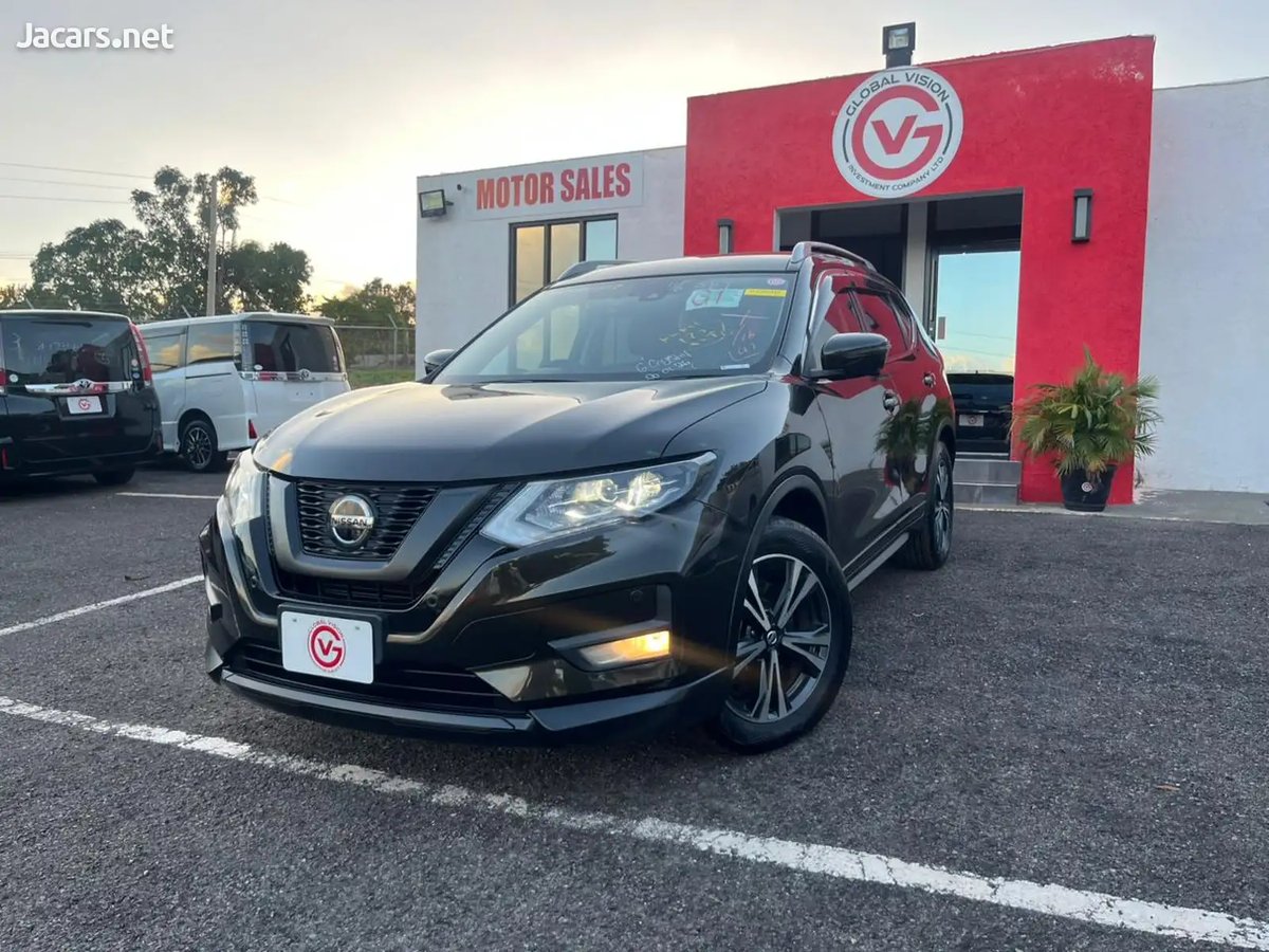 2020 NISSAN X-Trail