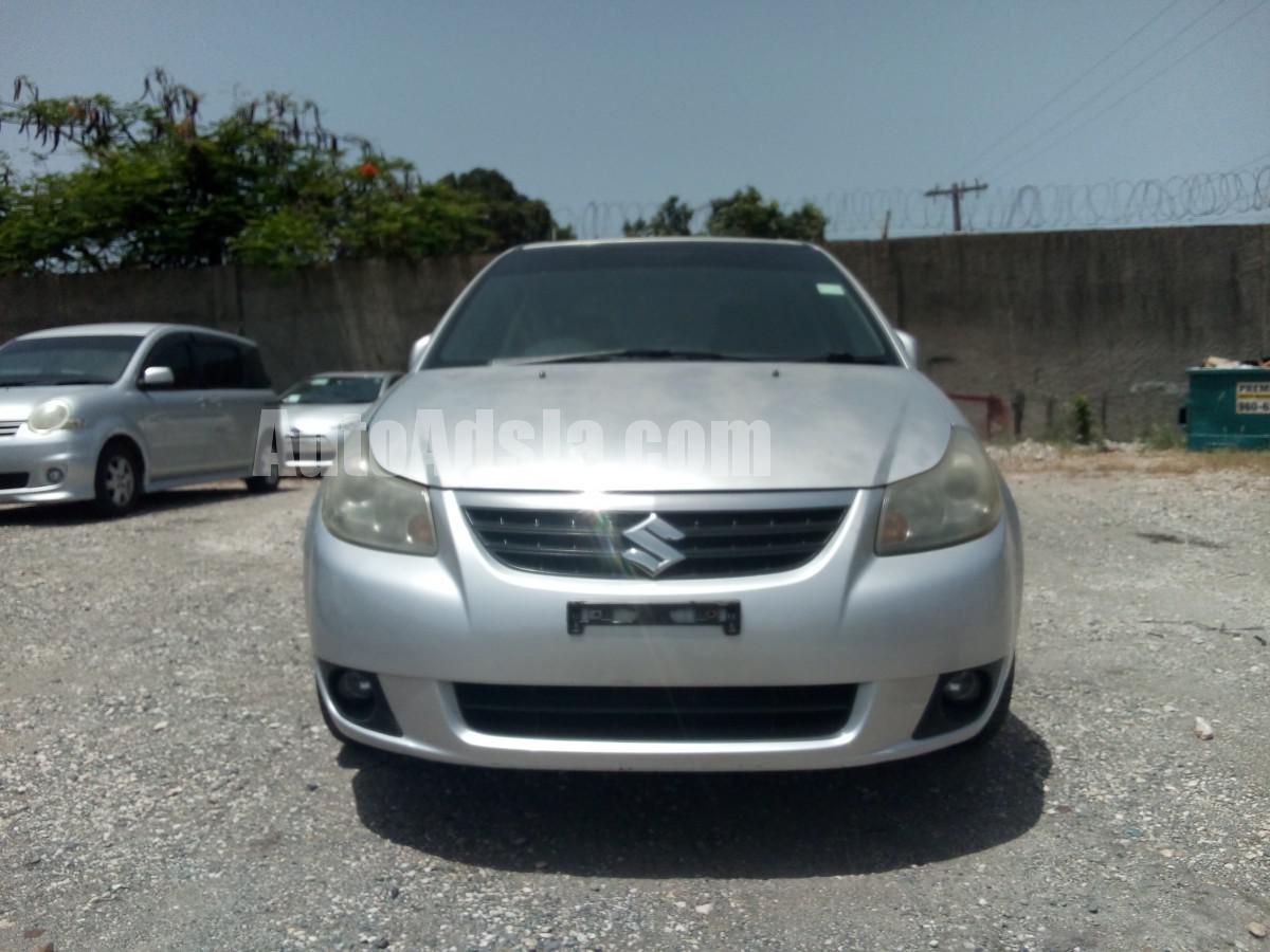 2013 SUZUKI SX4