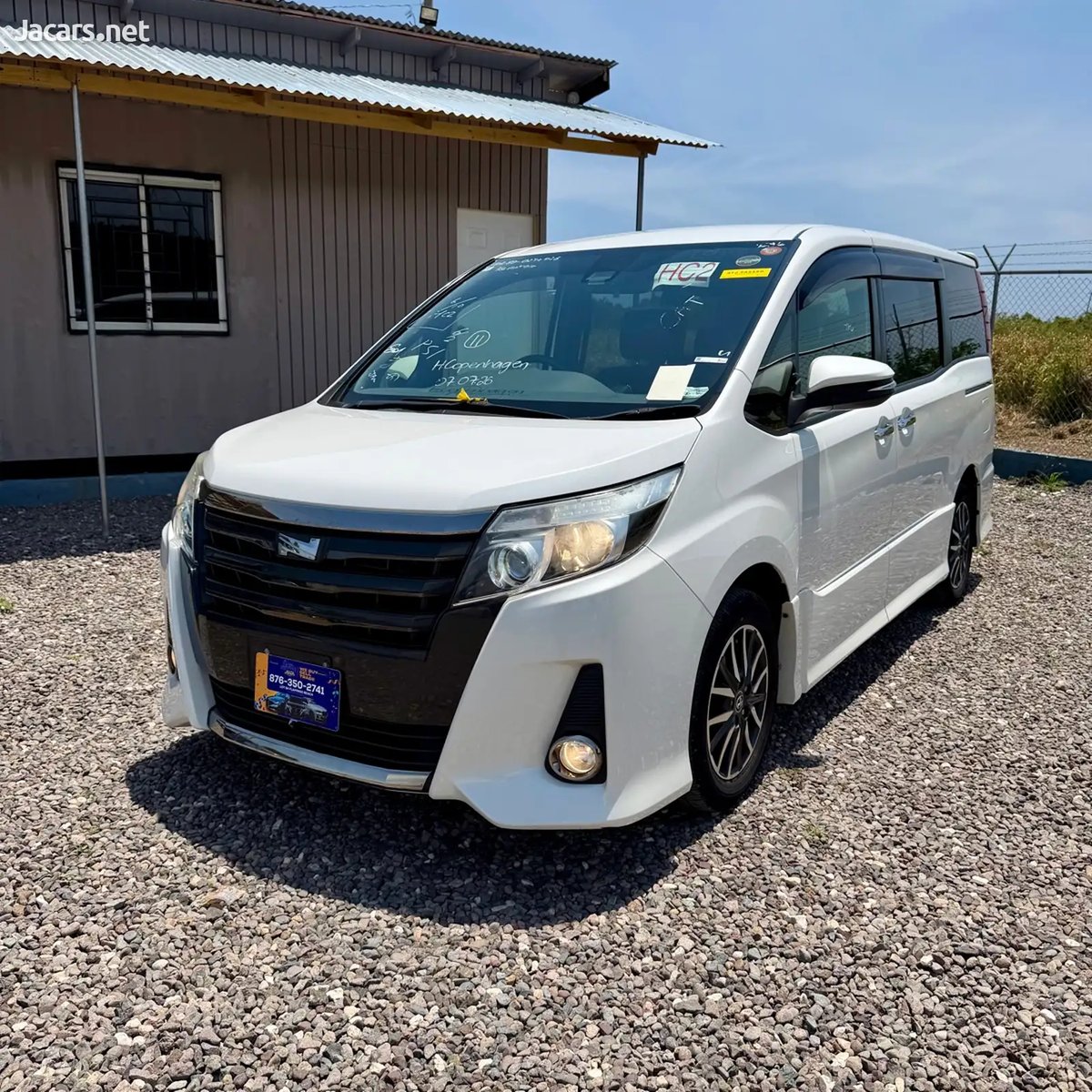 2016 TOYOTA Noah