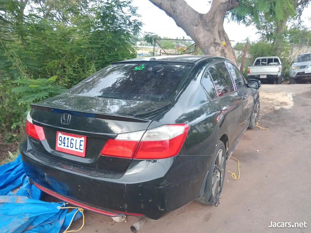 2013 HONDA Accord