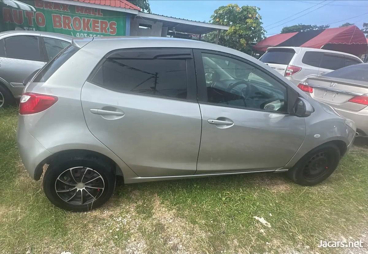 2011 MAZDA Demio