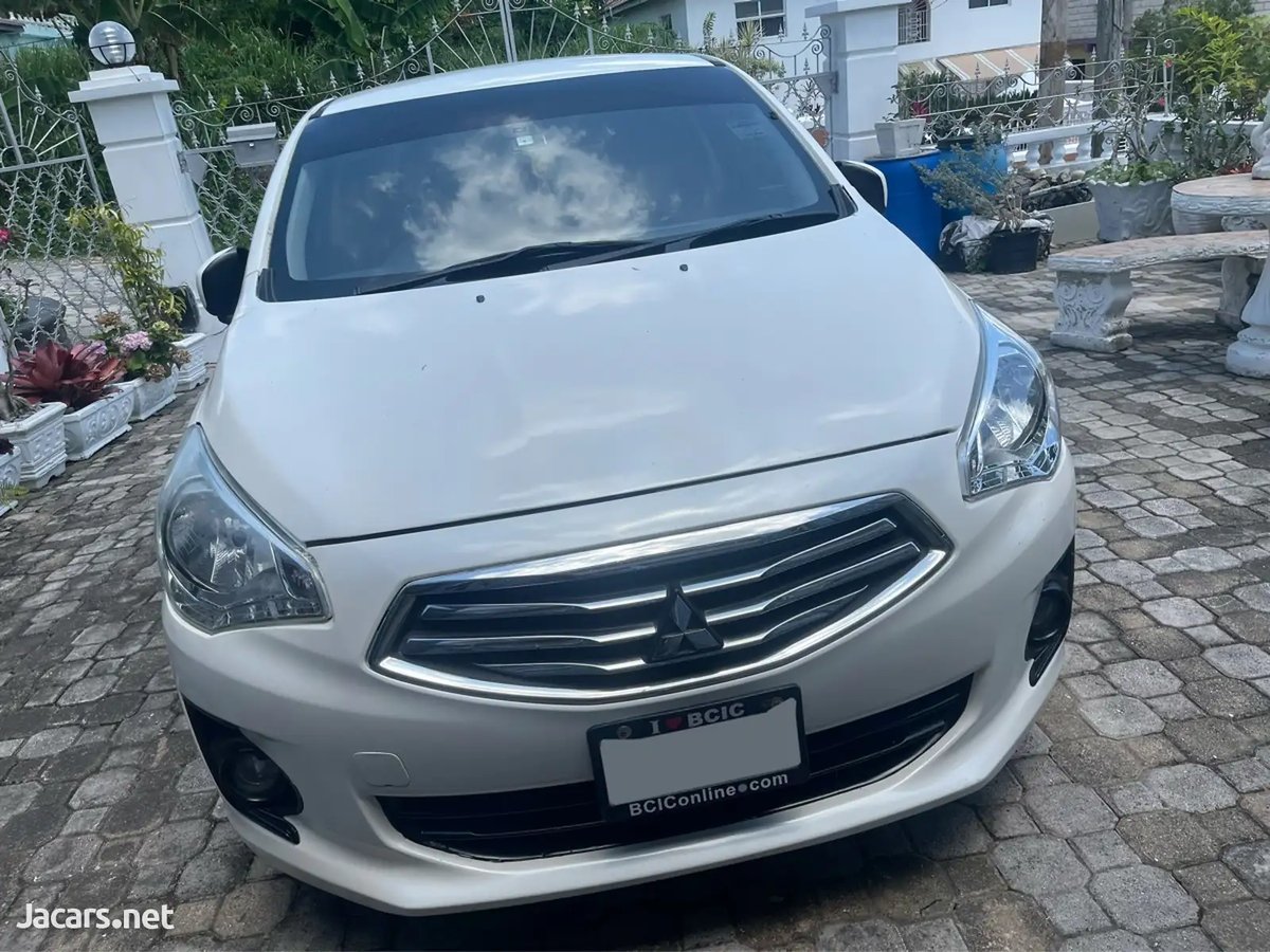 2015 MITSUBISHI Attrage