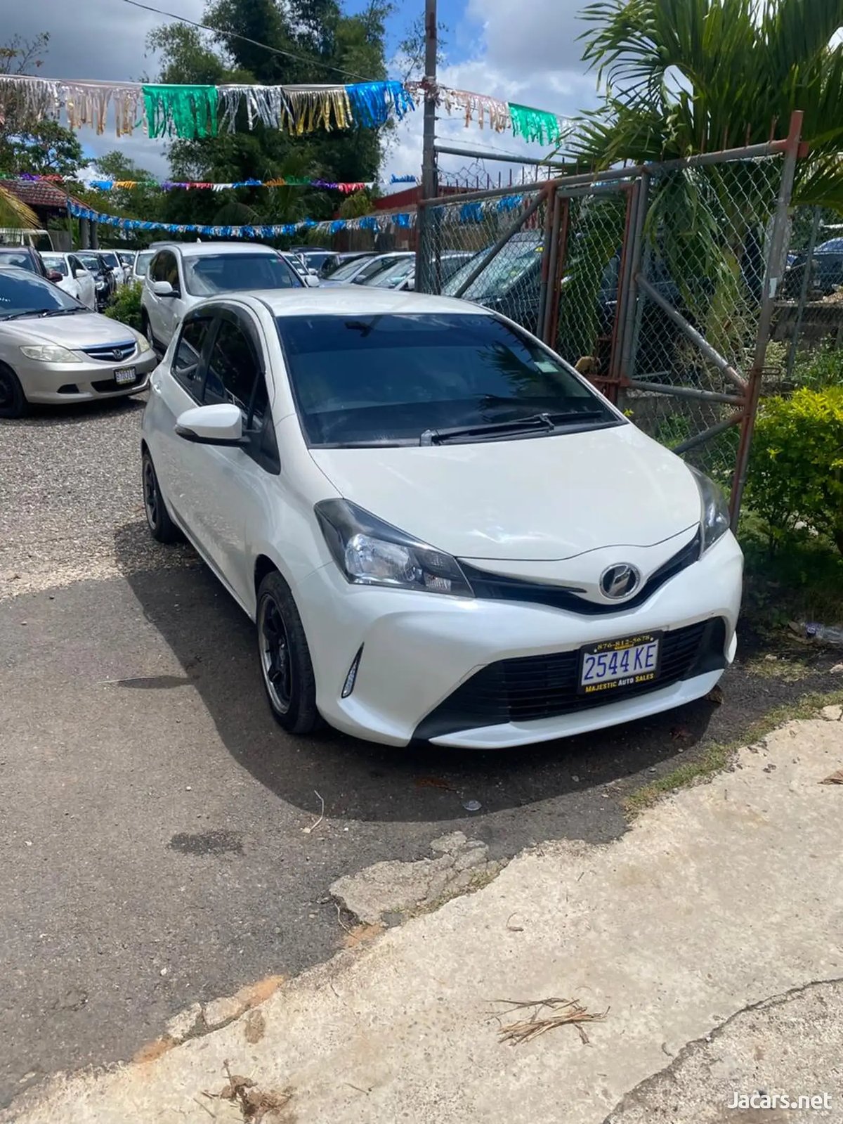 2016 TOYOTA Vitz