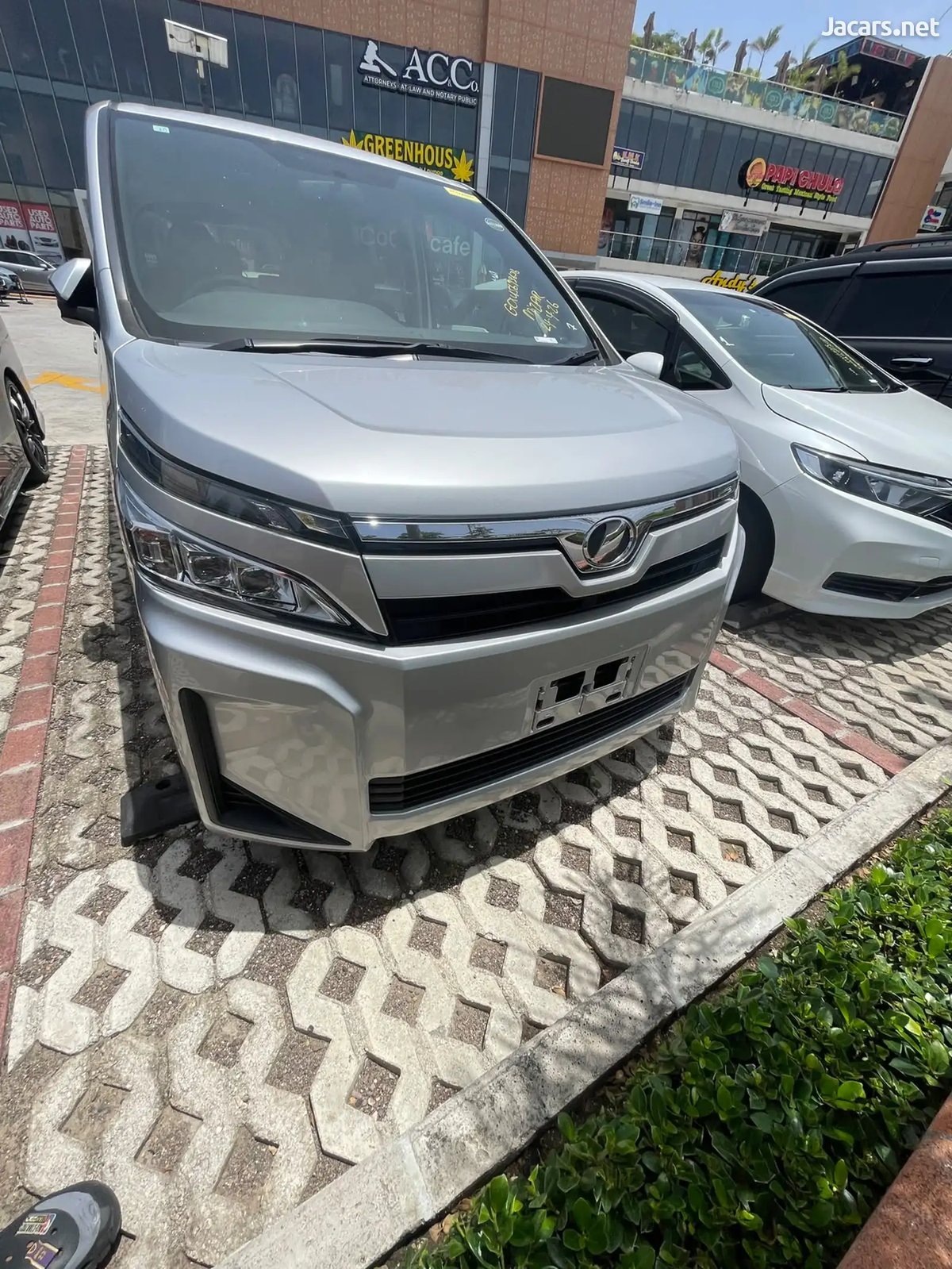 2018 TOYOTA Voxy