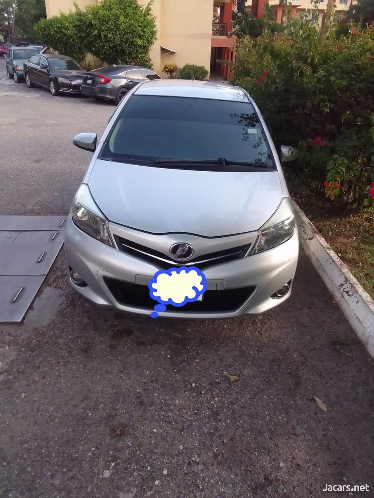 2012 TOYOTA Vitz
