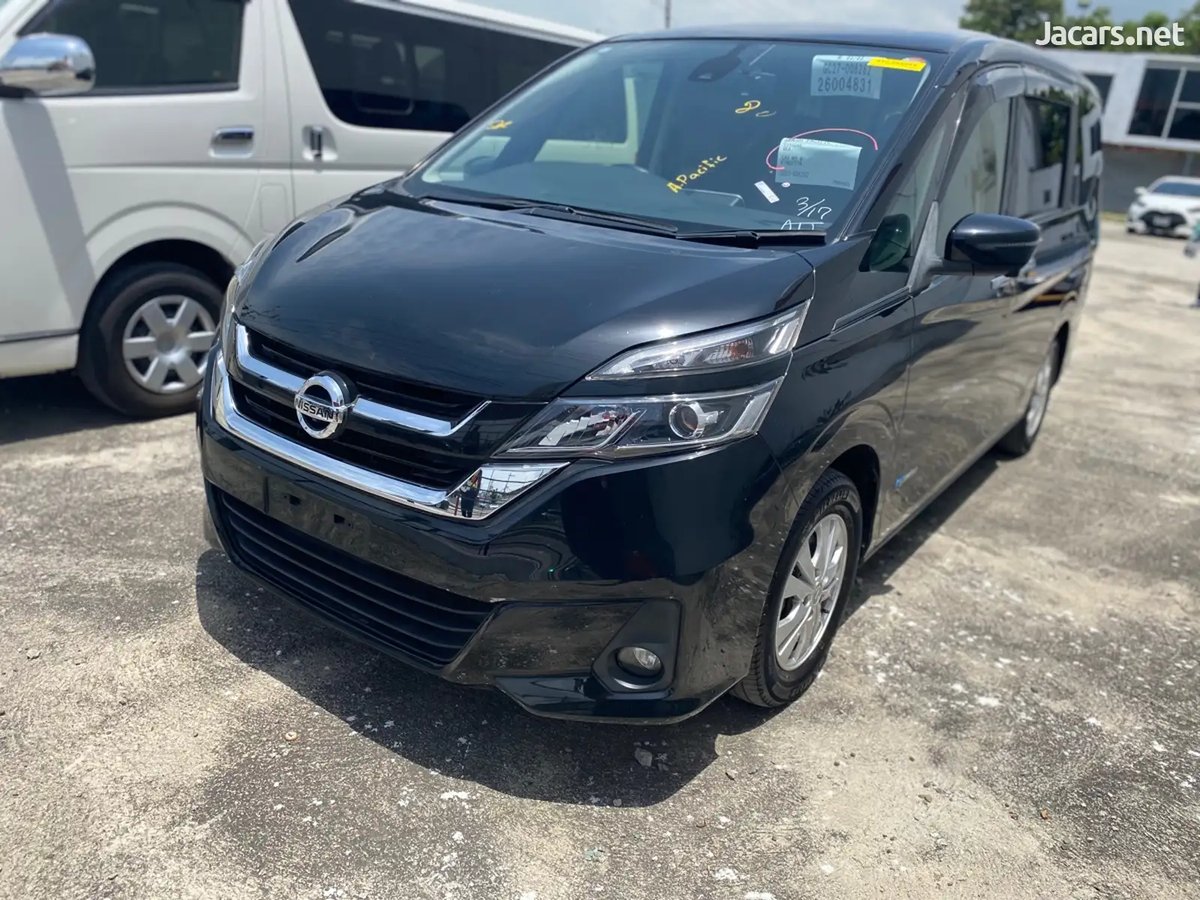 2017 NISSAN Serena