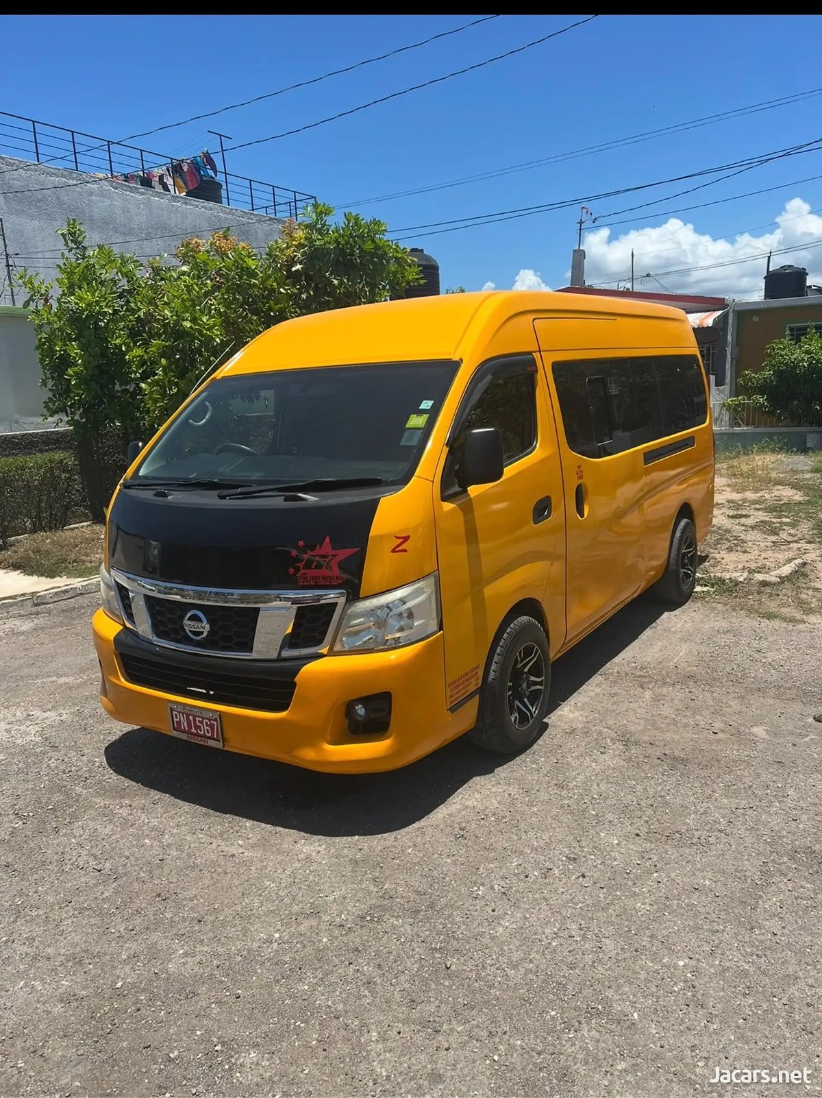 2016 NISSAN Caravan