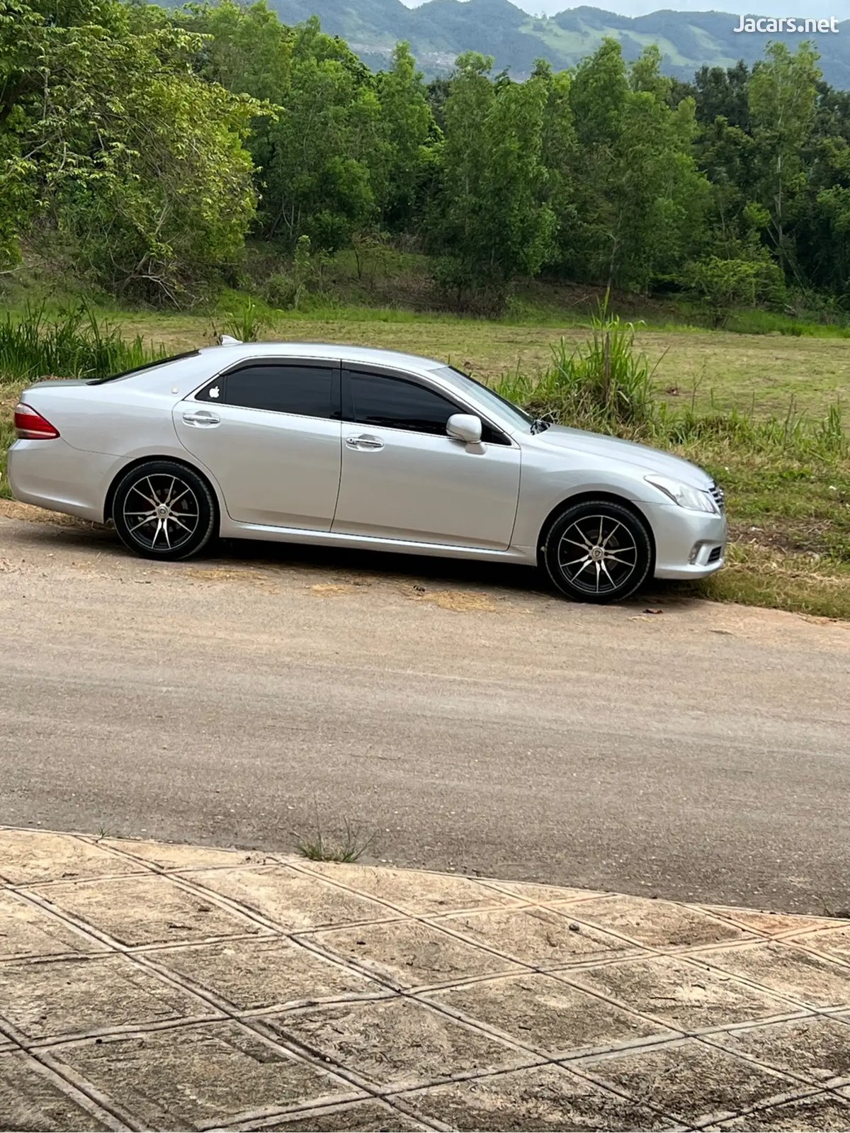 2012 TOYOTA Crown