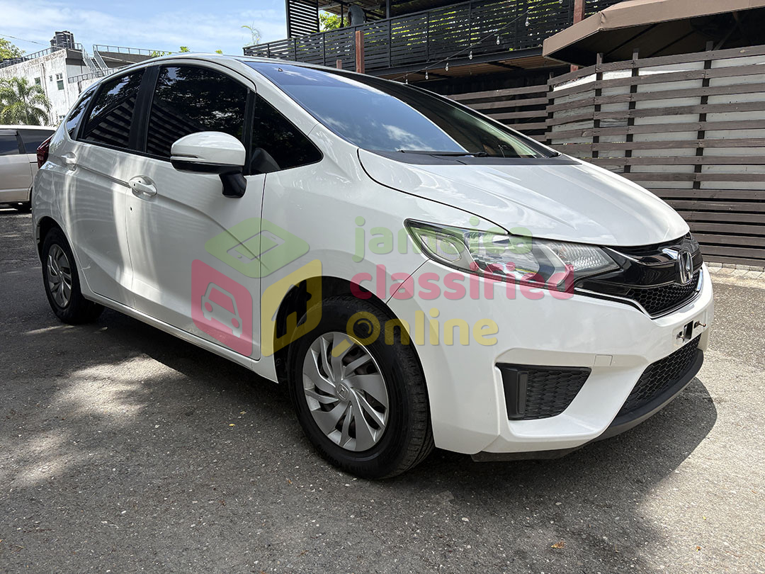 2016 HONDA Fit