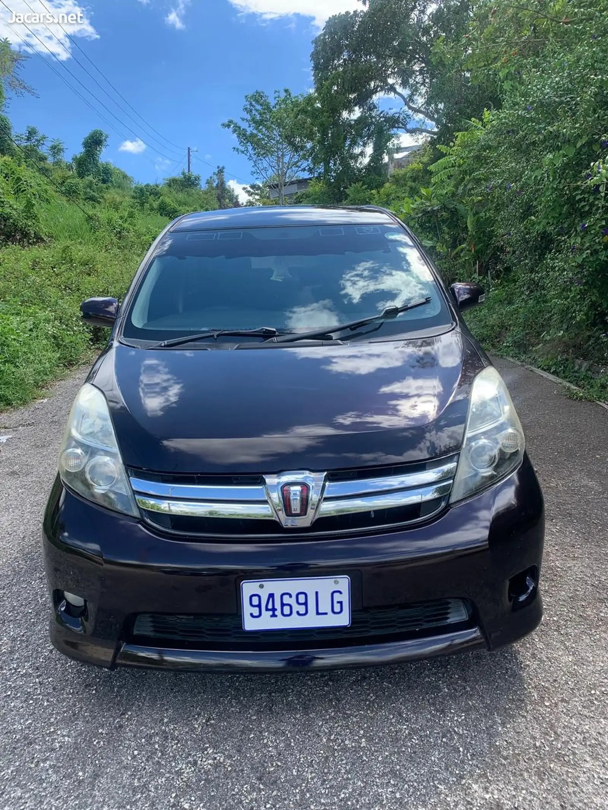 2012 TOYOTA Isis