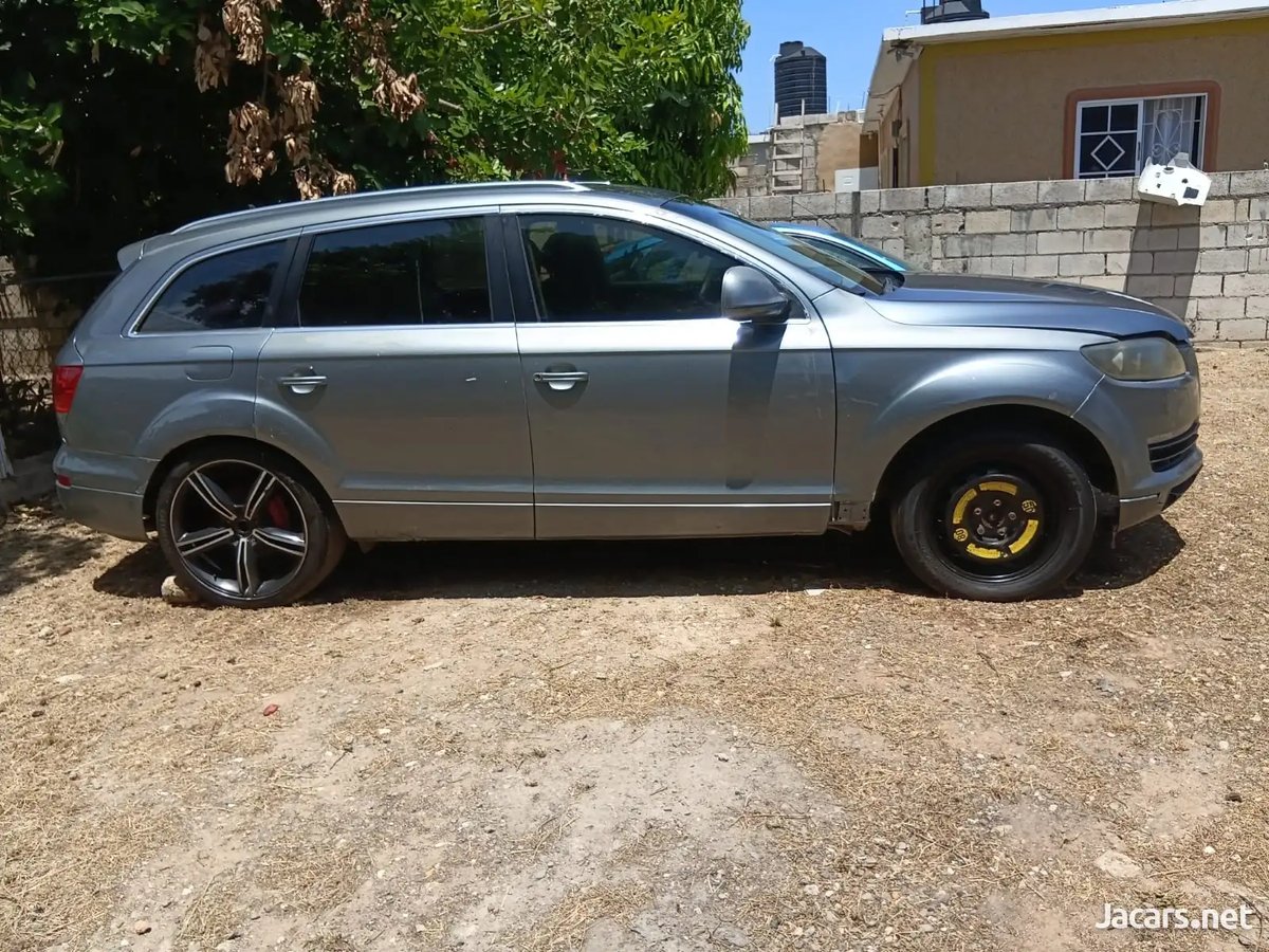 2008 AUDI Q7