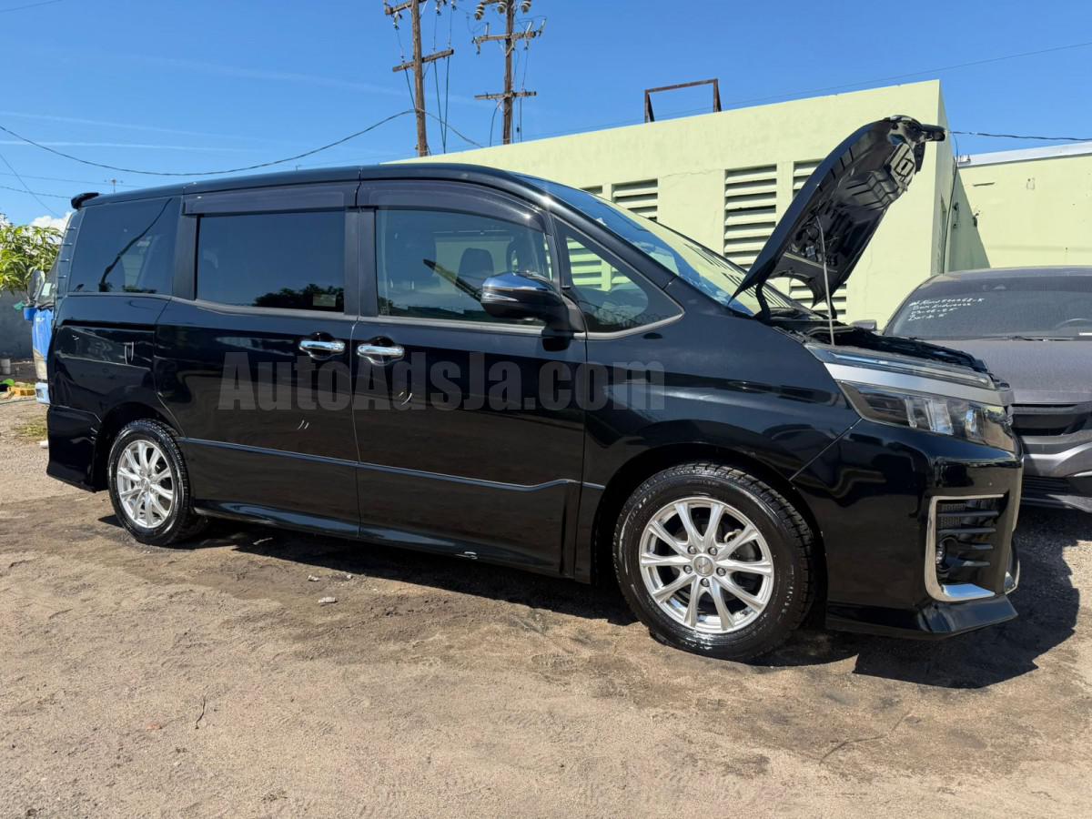 2016 TOYOTA VOXY ZS KIRAMEKI II