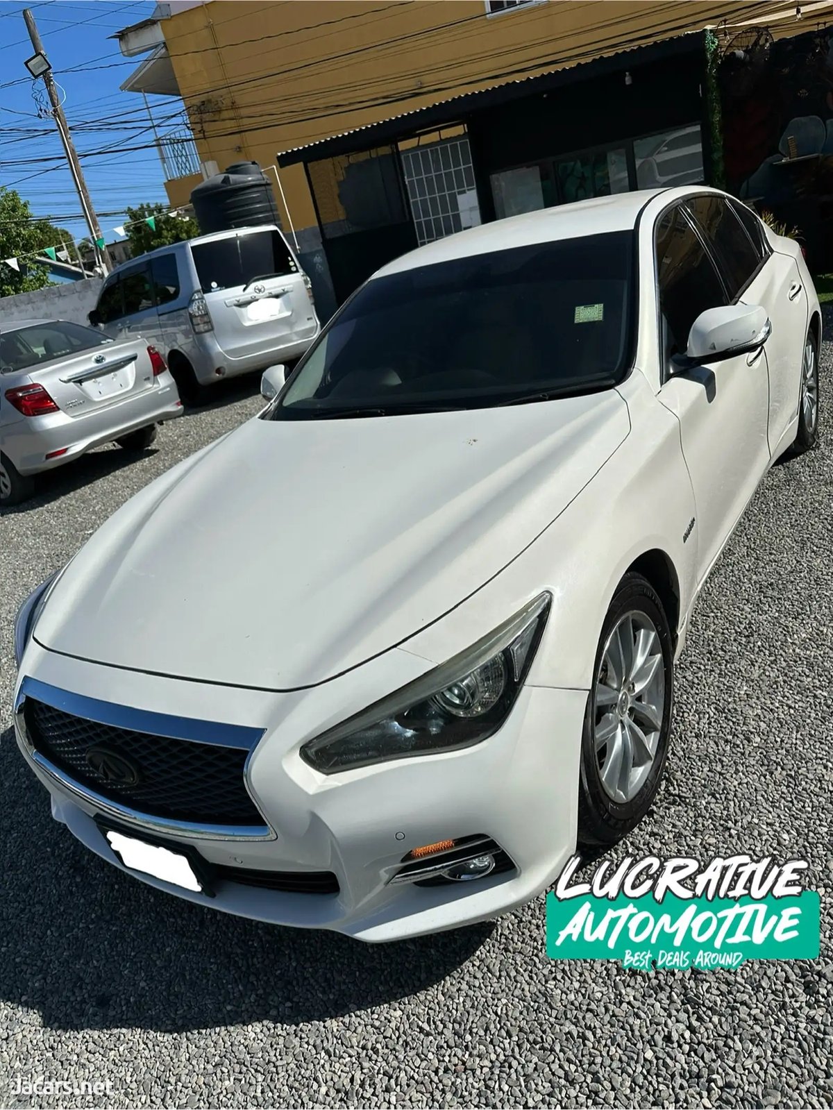 2016 NISSAN Skyline