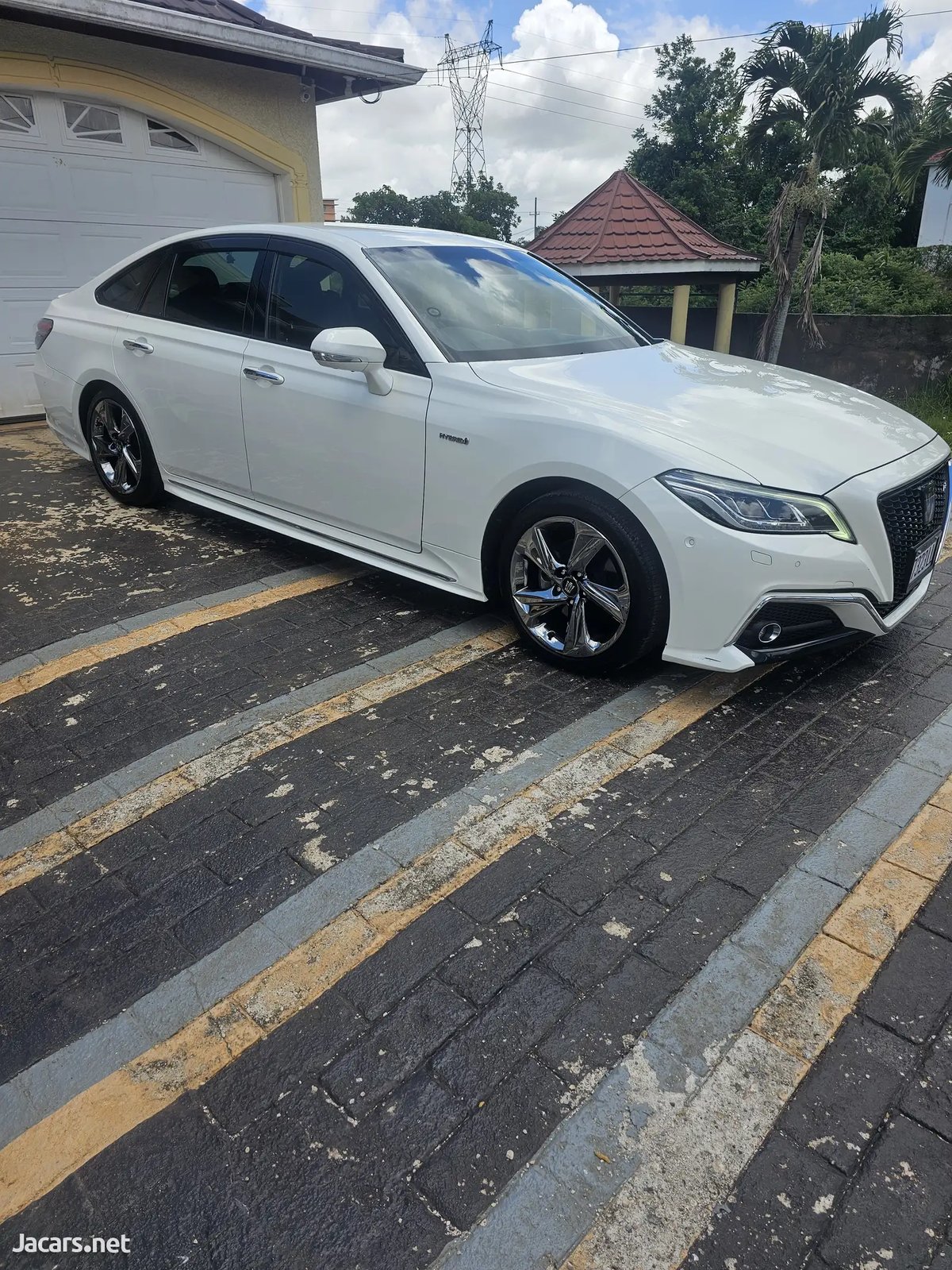 2019 TOYOTA Crown