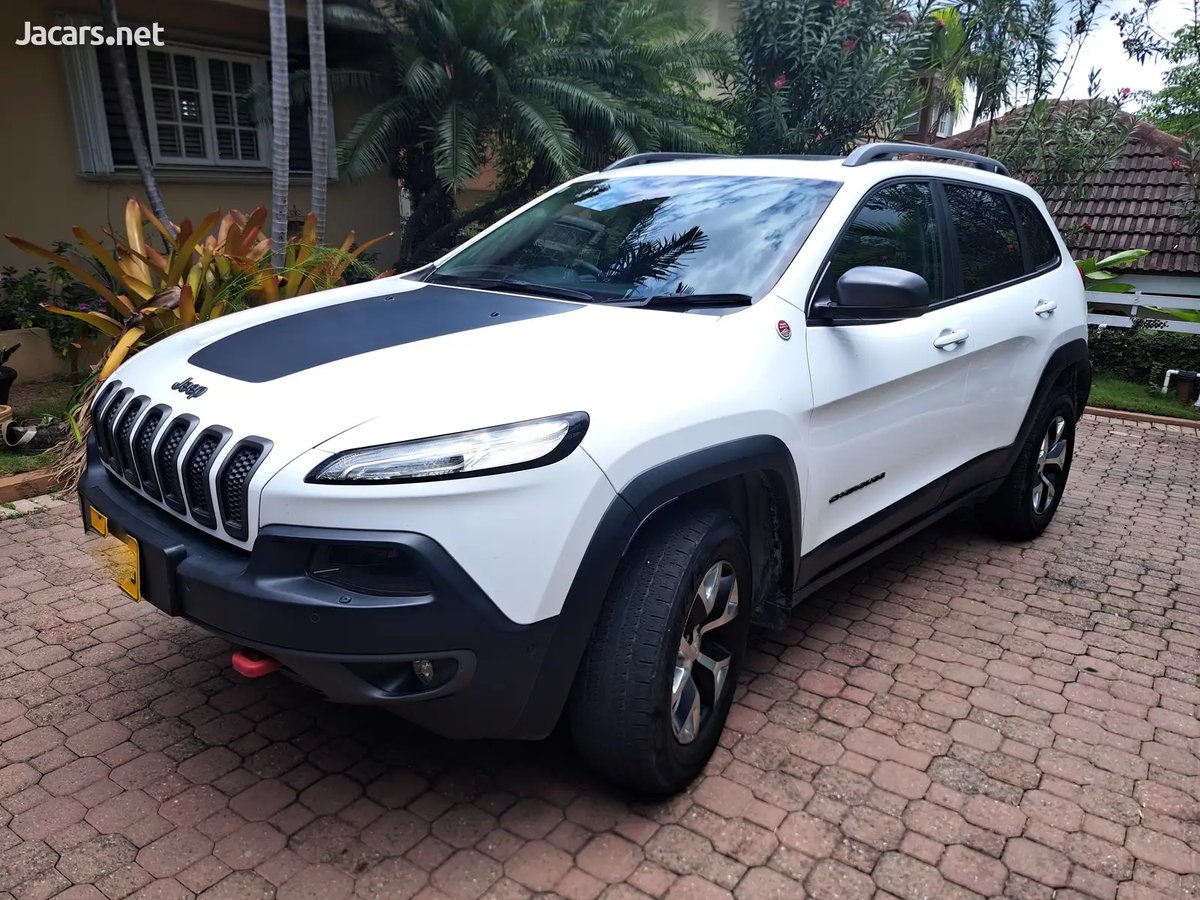 2018 JEEP Cherokee