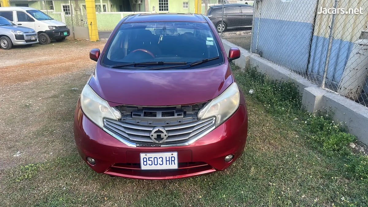 2012 NISSAN Note