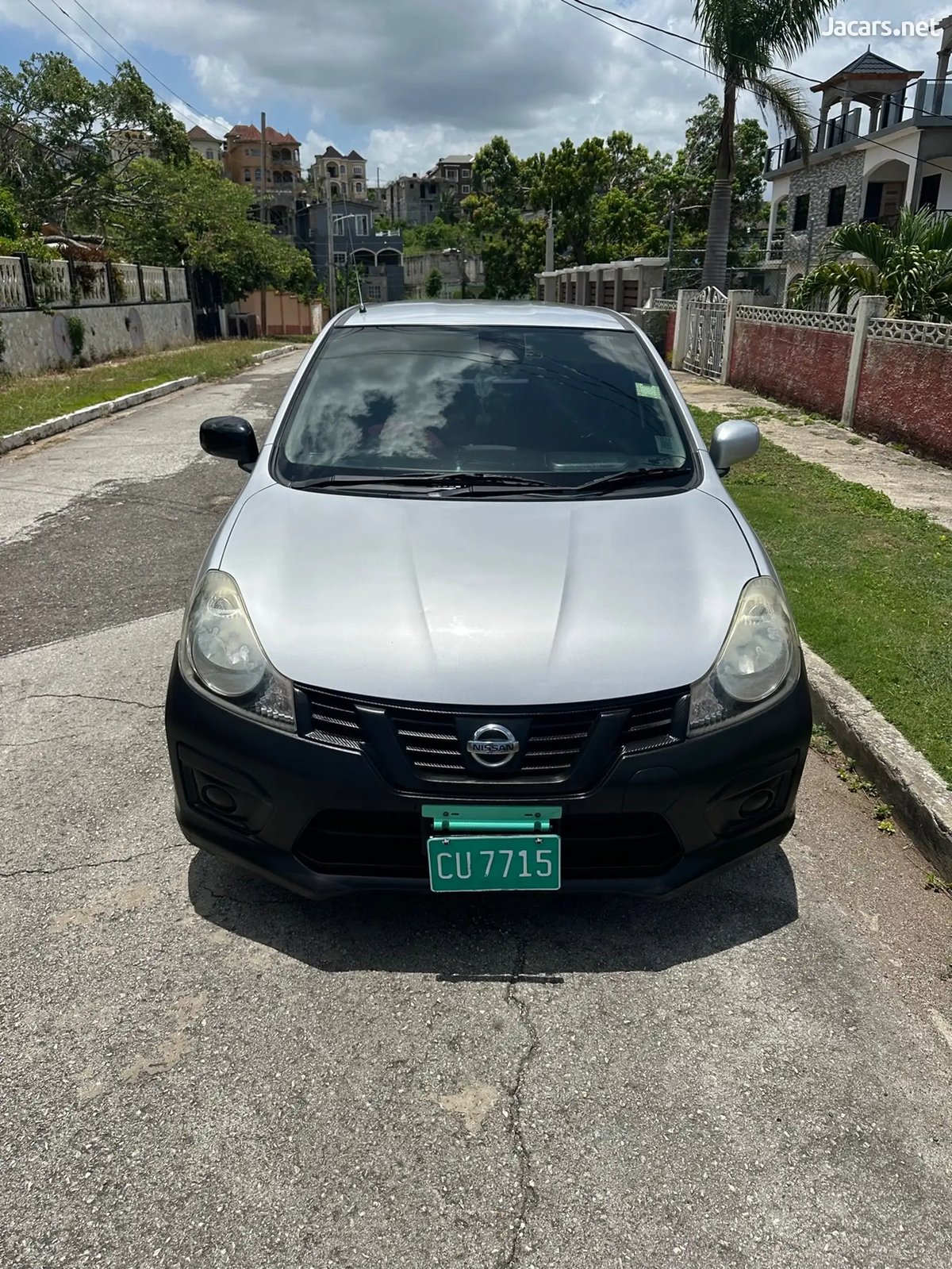 2018 NISSAN AD