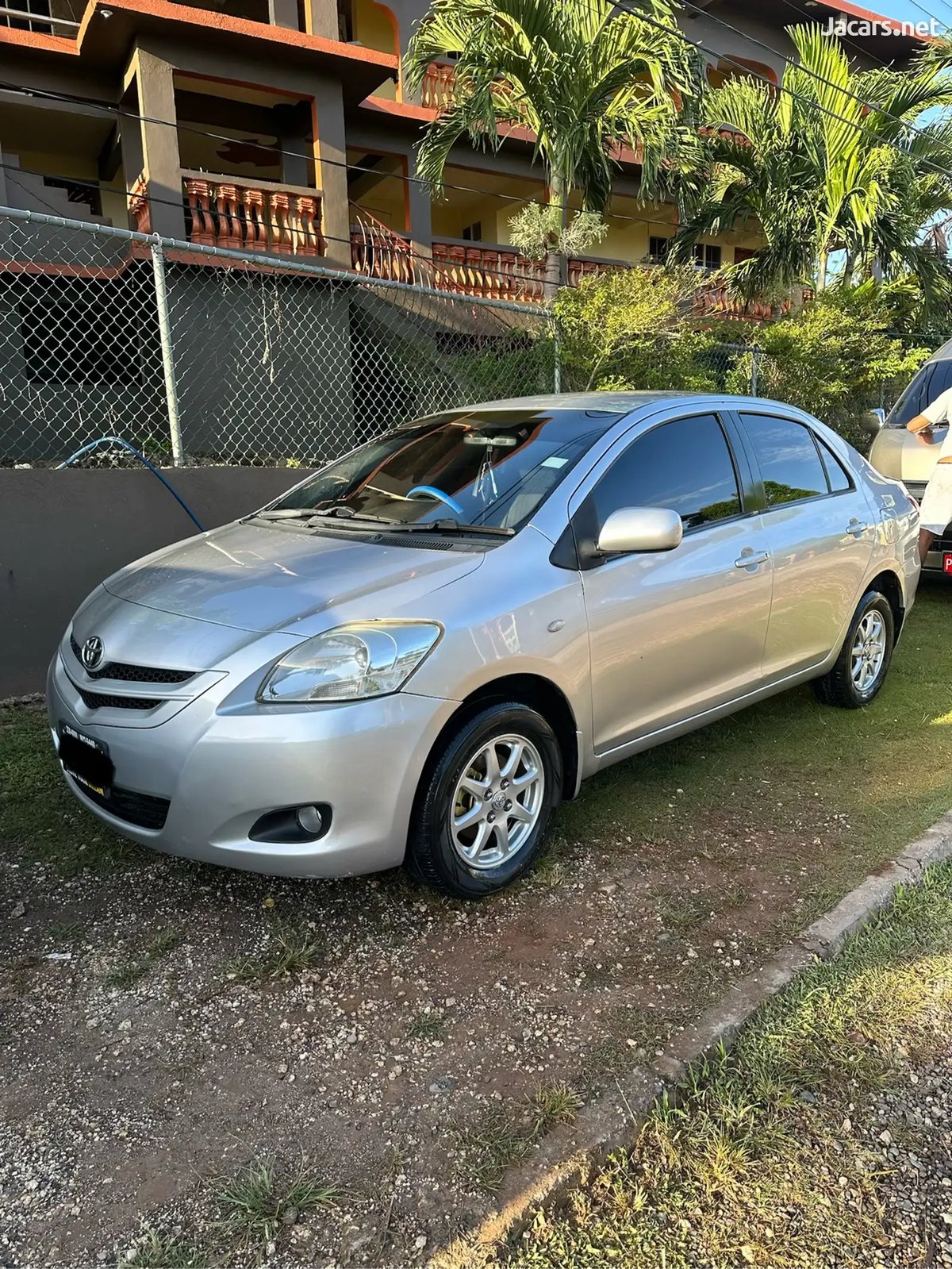 2012 TOYOTA Yaris