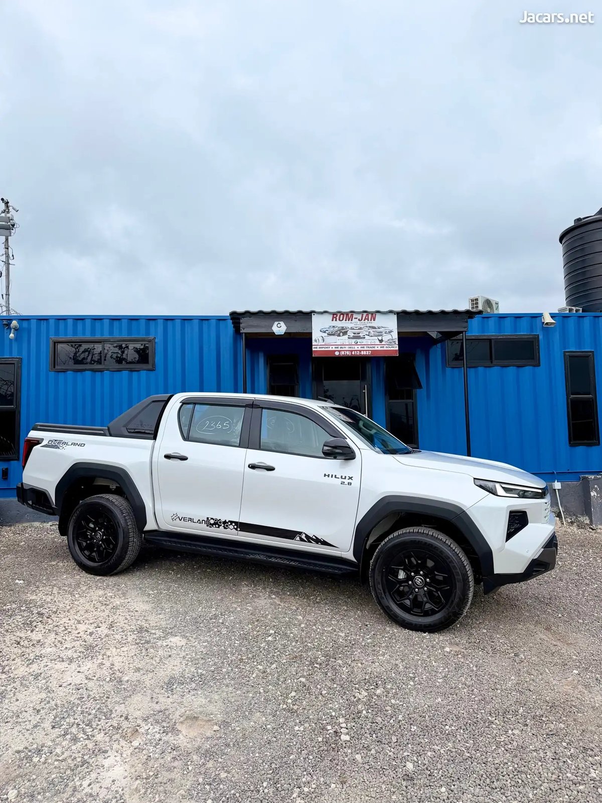 2026 TOYOTA Hilux