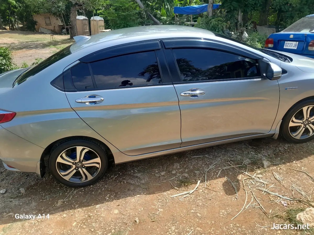 2016 HONDA Grace