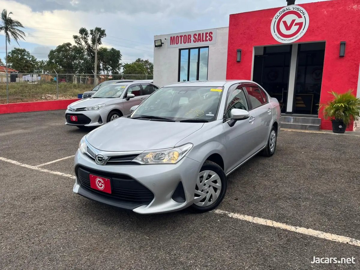2020 TOYOTA Axio