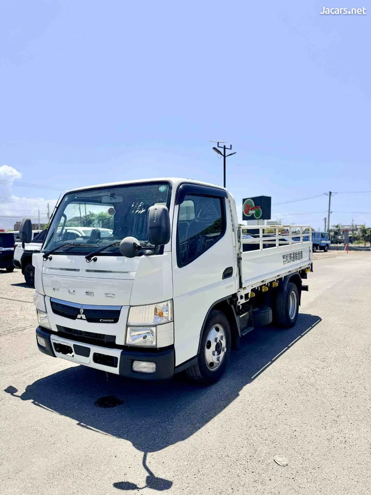 2020 MITSUBISHI Canter