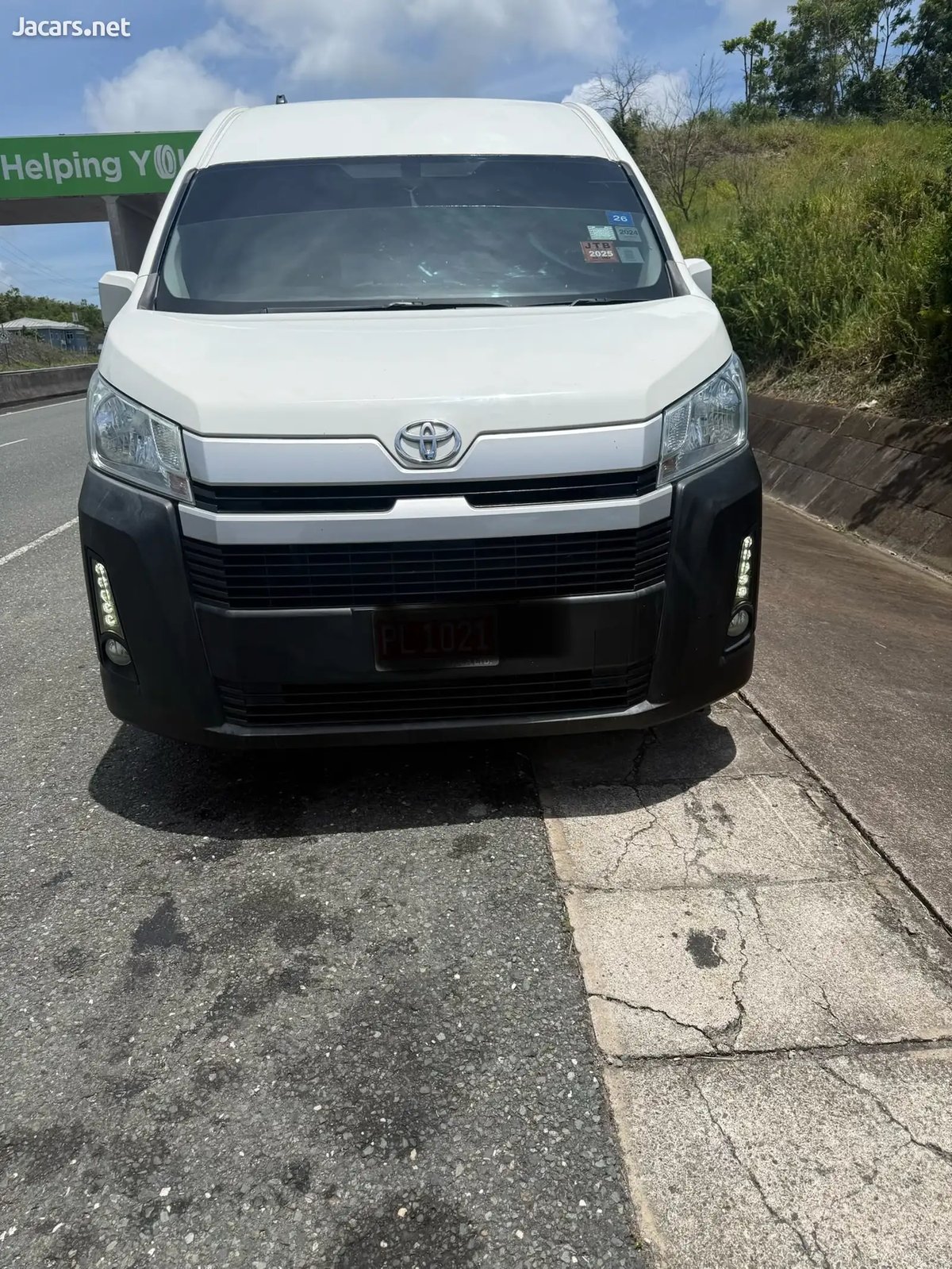 2020 TOYOTA Hiace