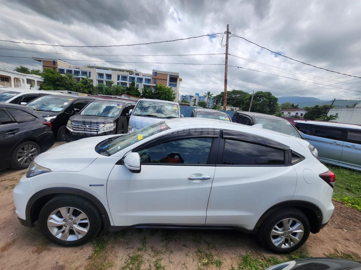 2014 HONDA VEZEL