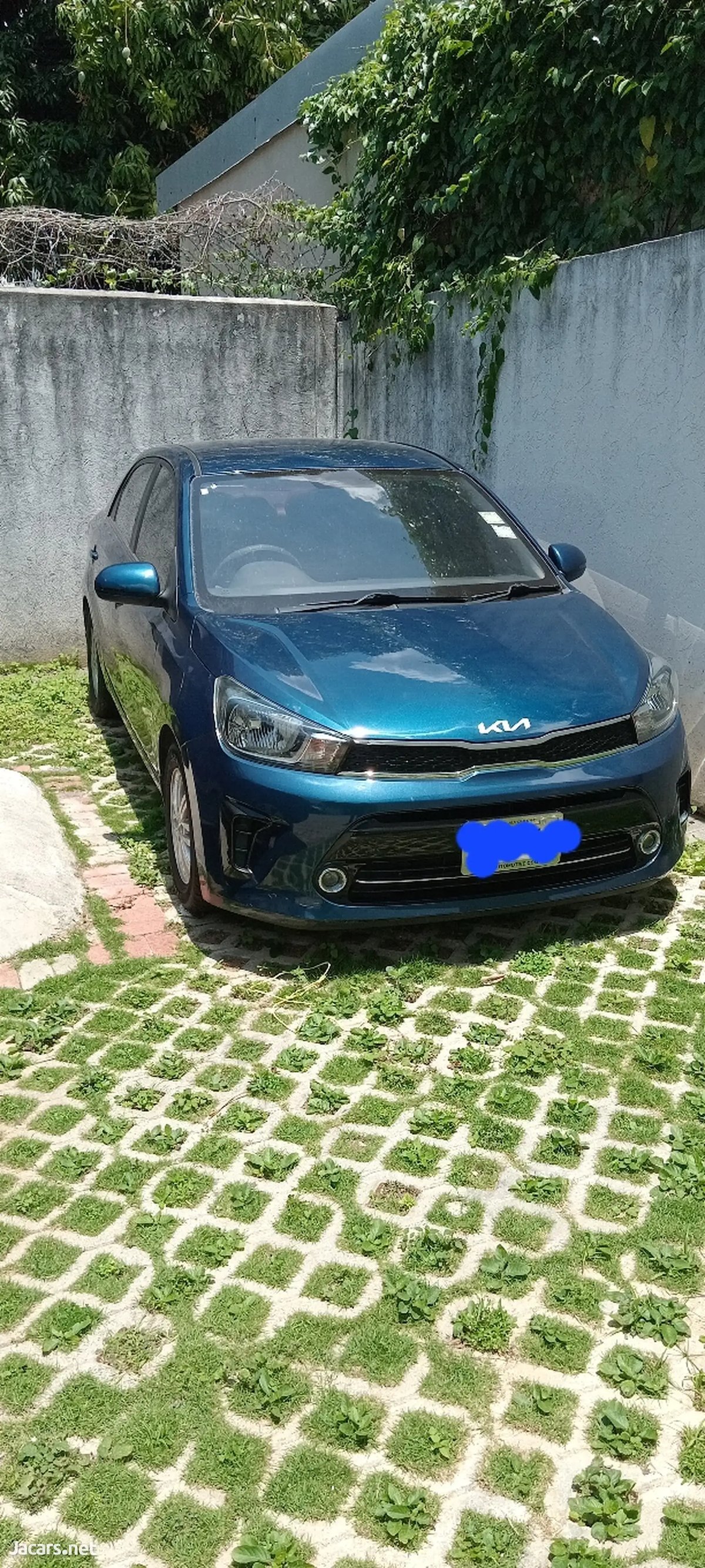 2022 KIA Soluto