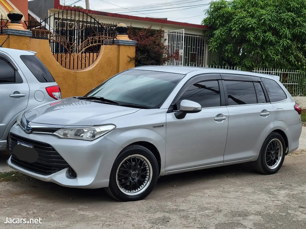 2015 TOYOTA Fielder