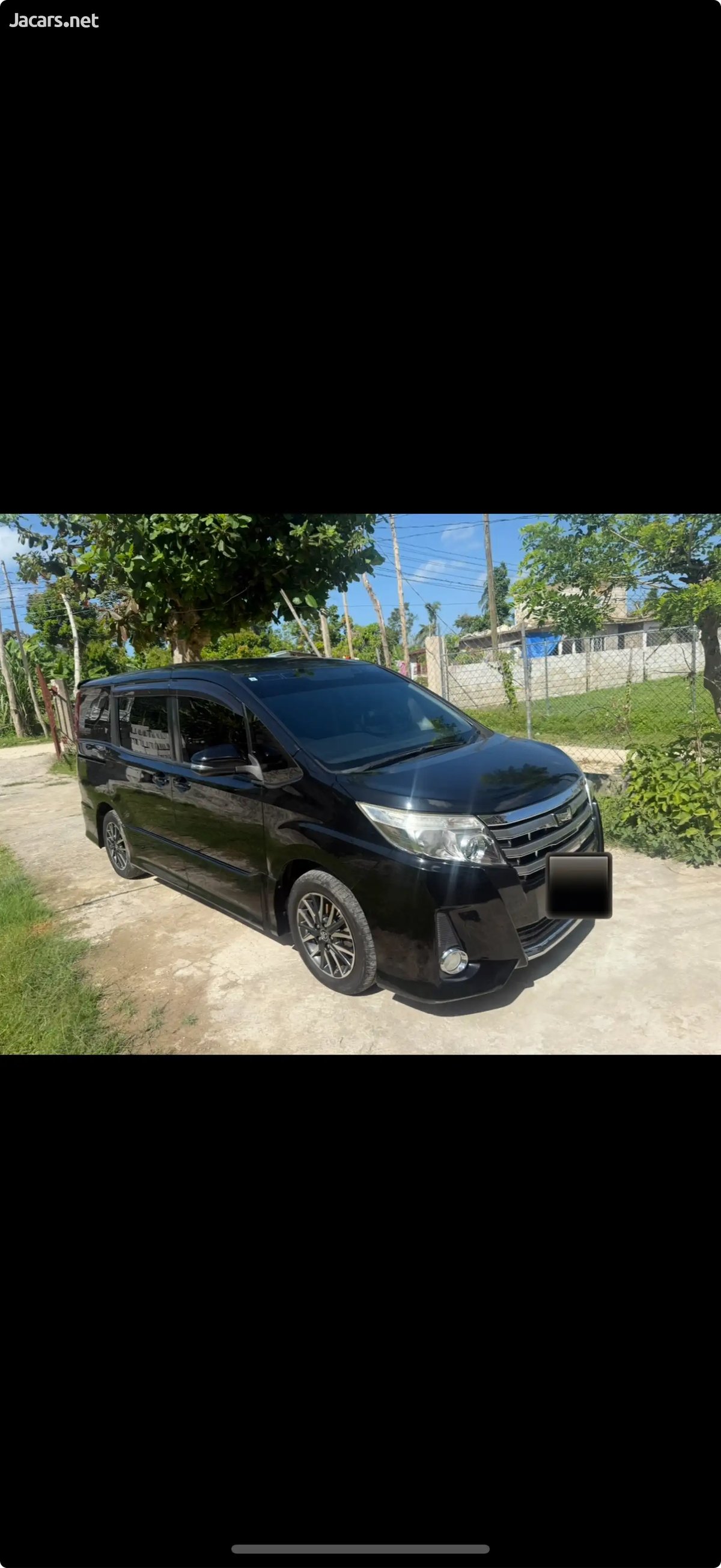 2015 TOYOTA Noah