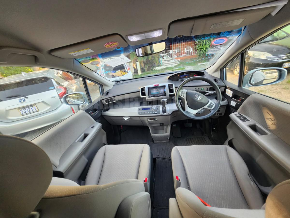 2015 HONDA FREED