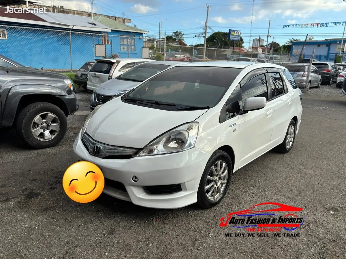 2014 HONDA Fit