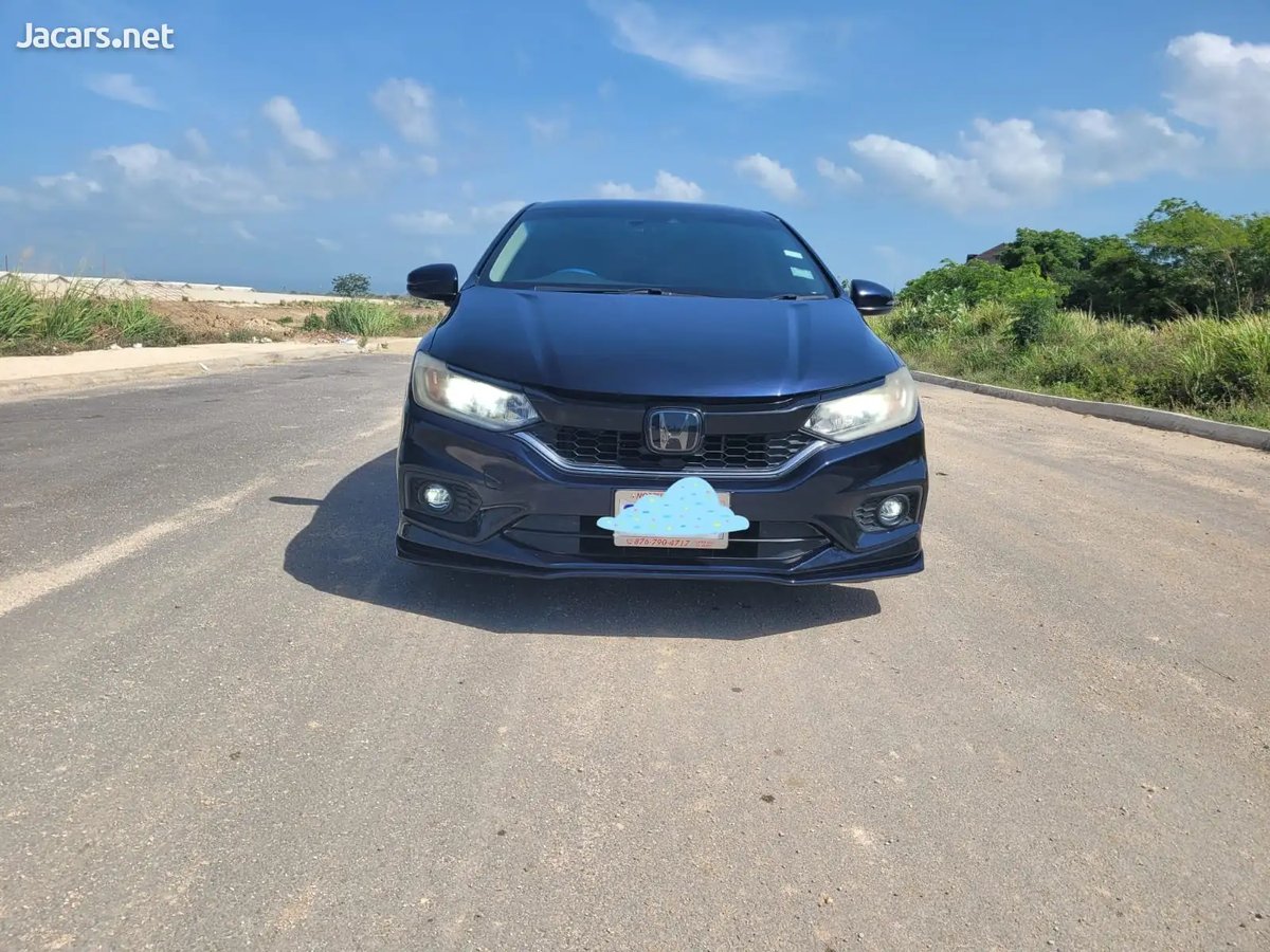 2018 HONDA Grace