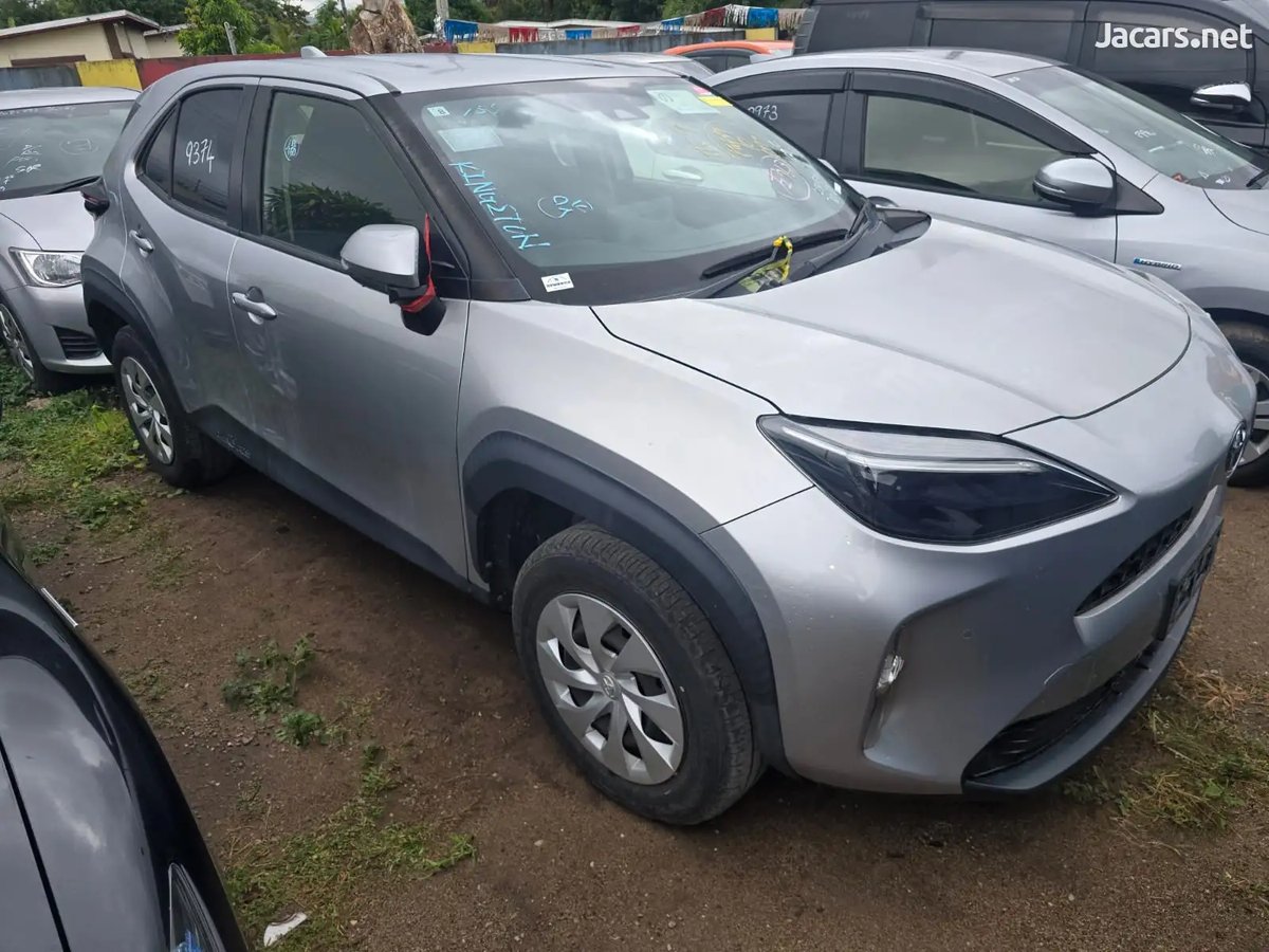 2021 TOYOTA Yaris