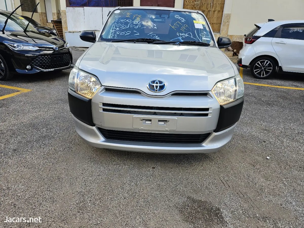 2022 TOYOTA Succeed