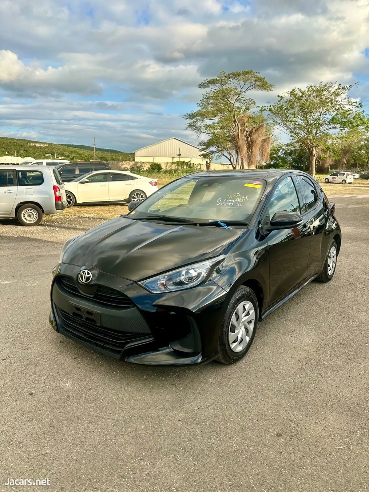 2022 TOYOTA Yaris