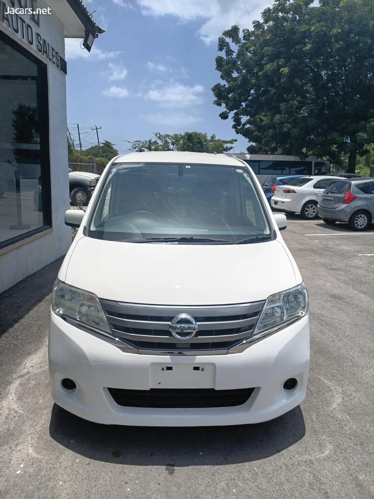 2012 NISSAN Serena