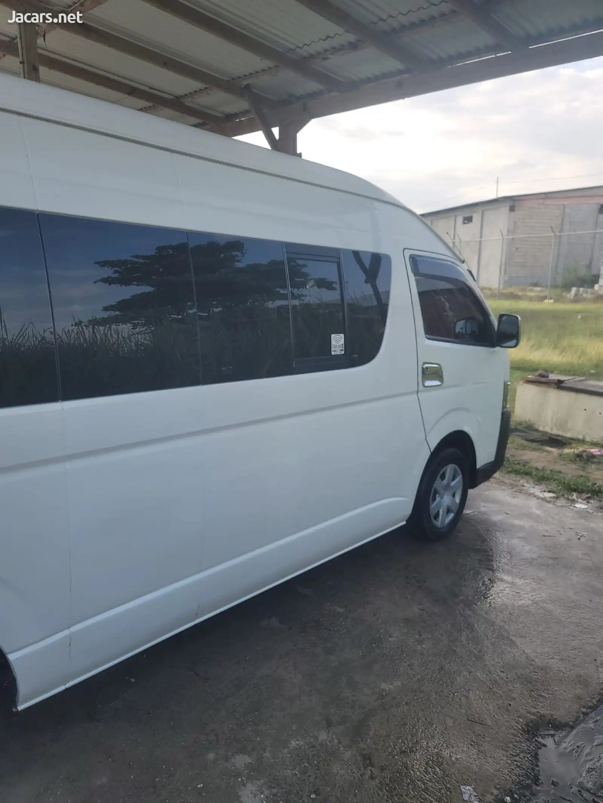 2012 TOYOTA Hiace