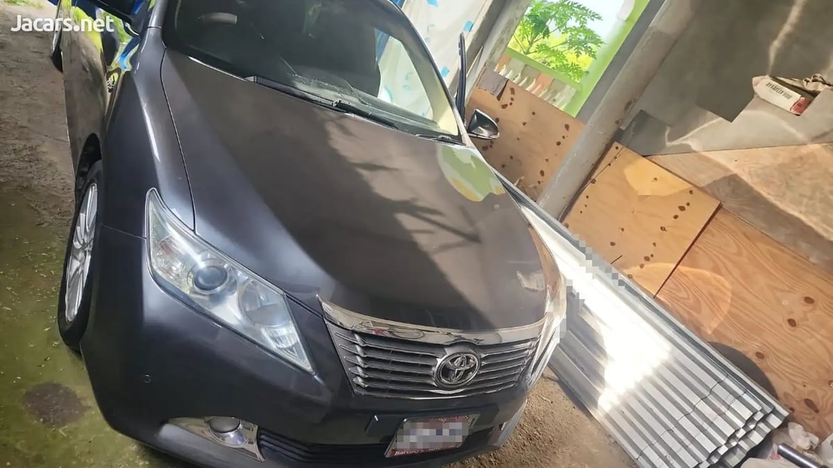 2013 TOYOTA Camry