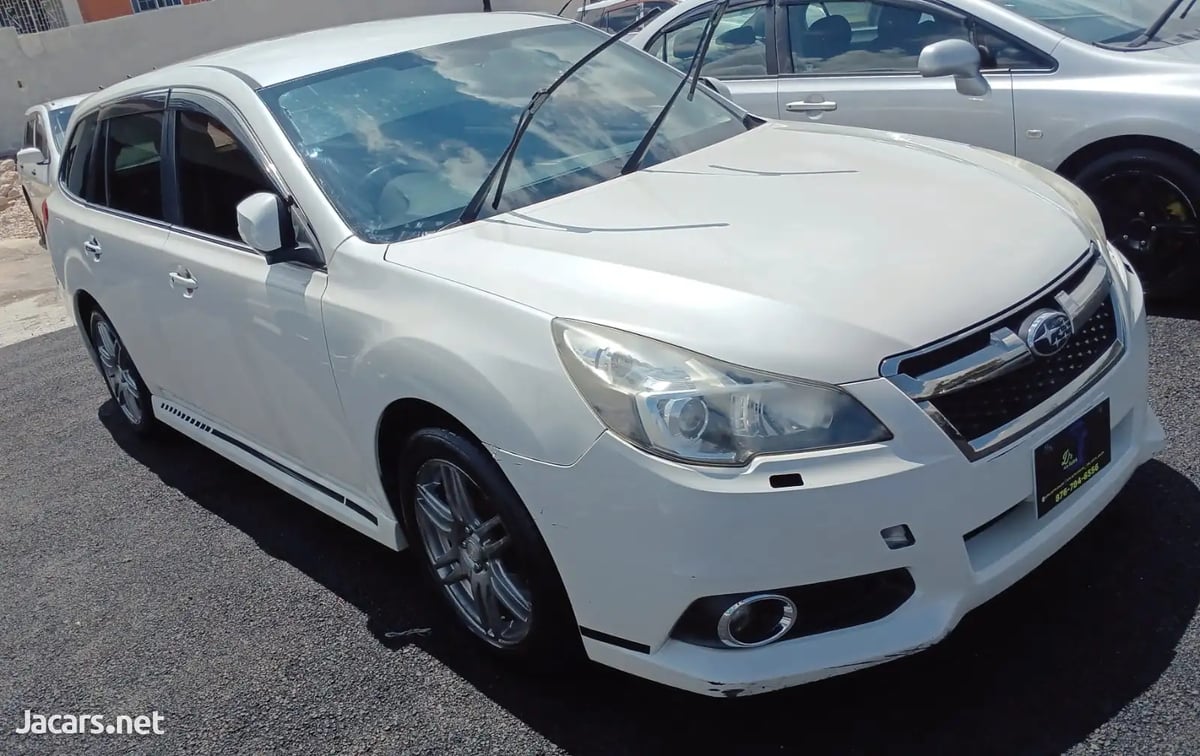 2014 SUBARU Legacy