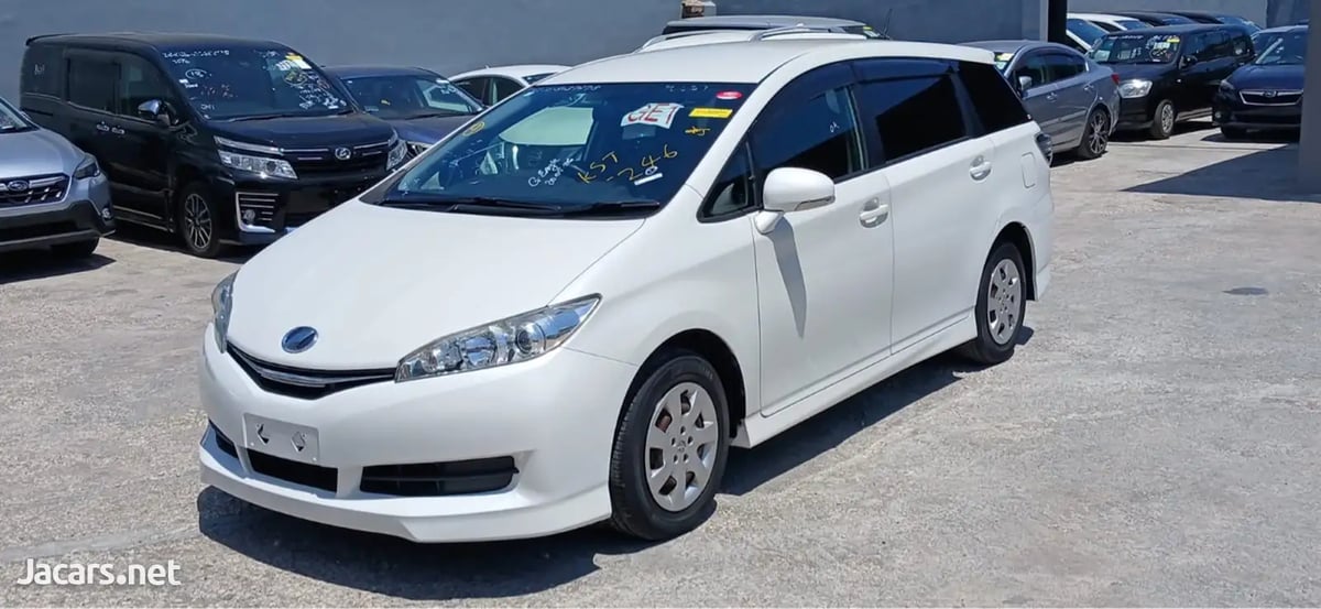 2017 TOYOTA Wish
