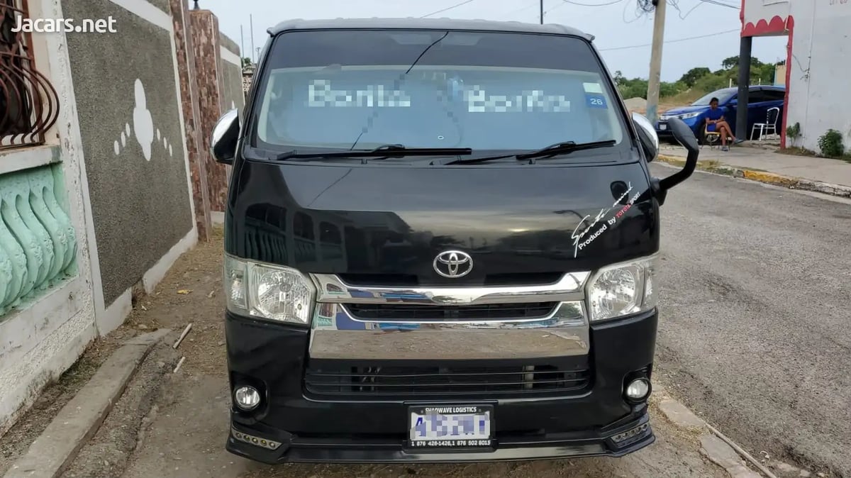 2015 TOYOTA Hiace