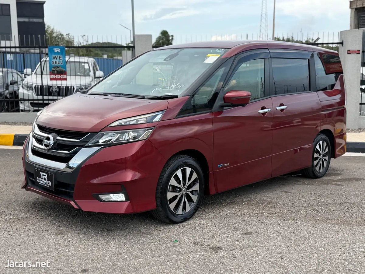 2016 NISSAN Serena