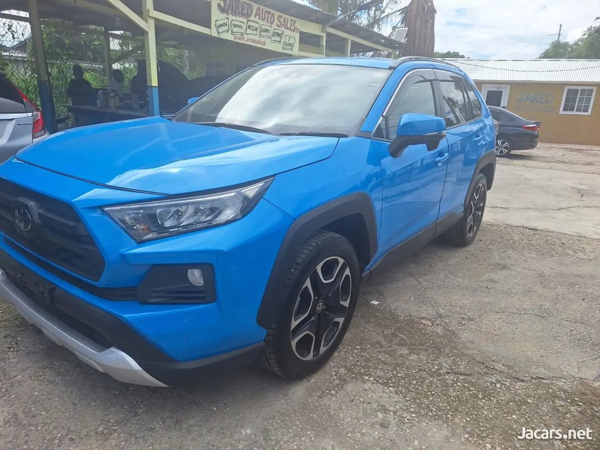 2020 TOYOTA RAV4